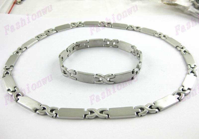 STUNNING STAINLESS STEEL MENS SET