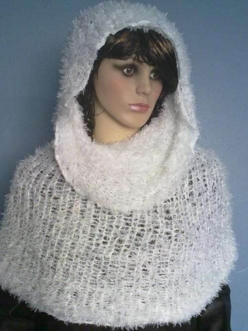 CHUNKY FLUFFY WHITE 3 IN 1 SCARF WRAP