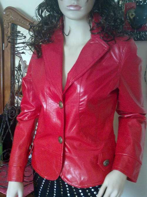 STUNNING RED LEATHER LADIES JACKET AVAILABLE SIZES 8,14,16