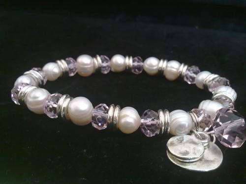 STUNNING FRESHWATER PEARL & AUSTRIAL CRYSTAL SILVER BRACELET