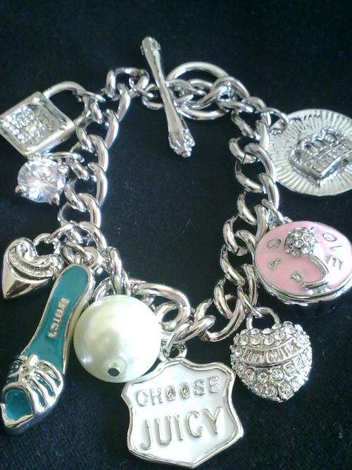 GORGEOUS JUICY CHARM BRACELET