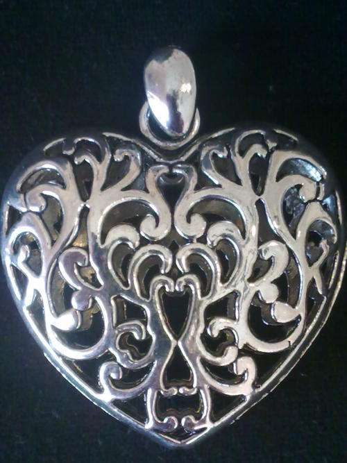 NEW!!!  TIBETAN SILVER LARGE  FILIGREE HEART PENDANT