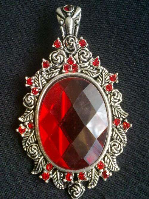 NEW!!!  TIBETAN SILVER OVAL RUBY RED PENDANT