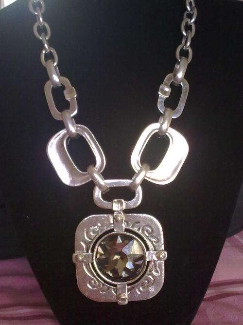 STUNNING TIBETAN SILVER  SQUERE AMULET NECKLACE