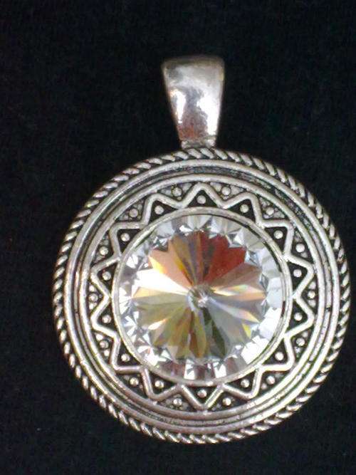 NEW!!!  TIBETAN SILVER ROUND CRYSTAL  PENDANT