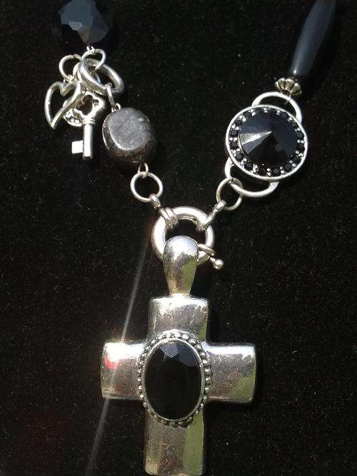 LAST ONE!!!STUNNING!!! TIBETAN SILVER CRYSTAL BLACK CROSS NECKLACE
