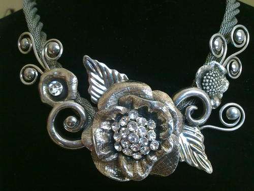 ONE ONLY !!GORGEOUS!! TIBETAN SILVER FLOWER ROPE CHOKER NECKLACE