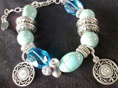 *R140* 2010 HADASSAH COLLECTION!!STUNNING TIBETAN SILVER TURQUISE BRACELET