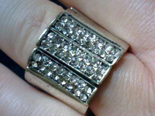 TIBETAN SILVER DIAMANTE STRETCHY RING