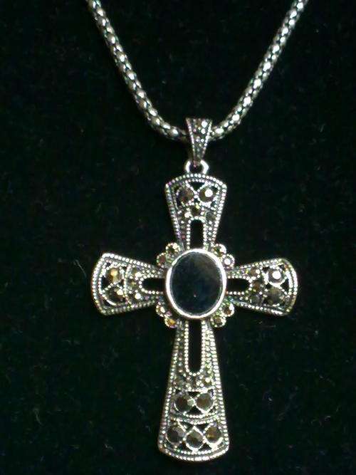 STUNNING TIBETAN SILVER  MARCAZITE LOOK CROSS NECKLACE