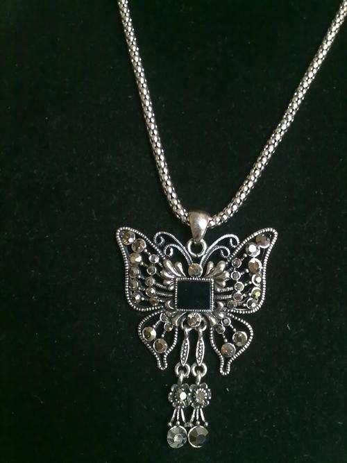 VERY LAST ONE!! MARCASITE TIBETAN SILVER BUTTERFLY PENDANT & NECKLACE