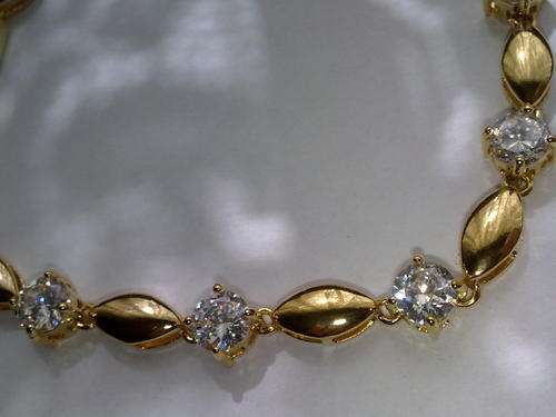 GORGEOUS GOLD DIAMANTE TENNIS STYLE BRACELET 5,5 mm