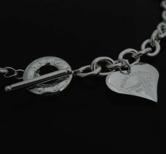 STUNNING STERLING SILVER  NECKLACE WITH T/O CLASP