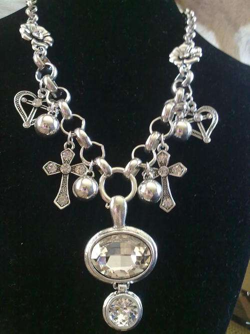 STUNNING!!! OVAL CRYSTAL MULTI CHARMS TIBETAN SILVER NECKLACE