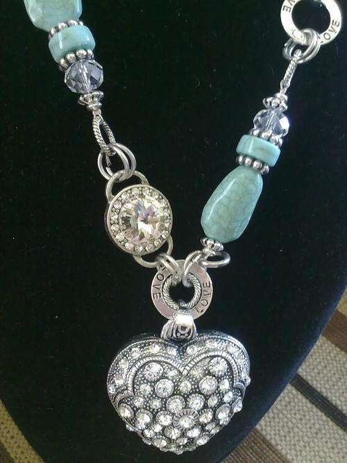 STUNNING!!! DIAMANTE HEART TIBETAN SILVER TURQUOISE NECKLACE
