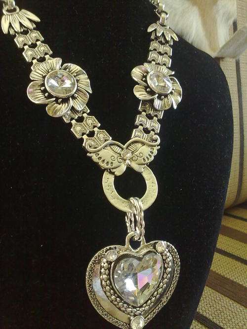 STUNNING!!! CRYSTAL HEART TIBETAN SILVER NECKLACE
