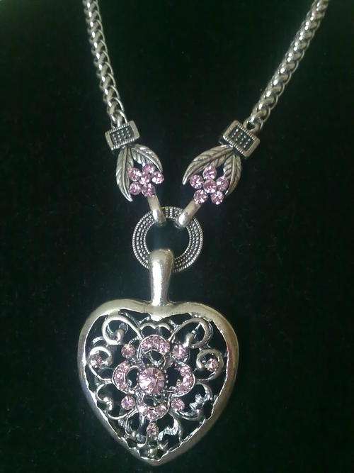 STUNNING TIBETAN SILVER  PINK HEART NECKLACE