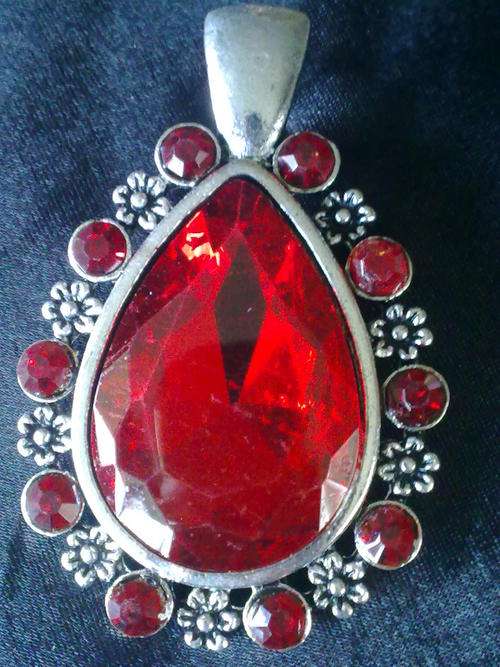 LARGE RUBY RED SILVER PENDANT
