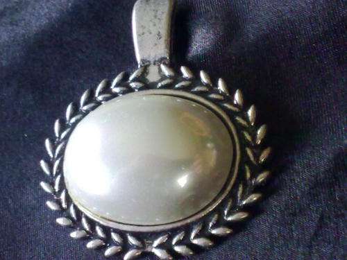 LARGE  PEARL PENDANT
