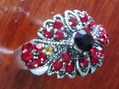TIBETAN SILVER RUBY RED RHINESTONE MARCAZITE LOOK RING