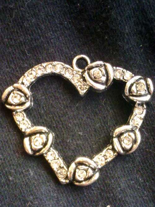 STUNNING TIBETAN SILVER CRYSTAL CHARM