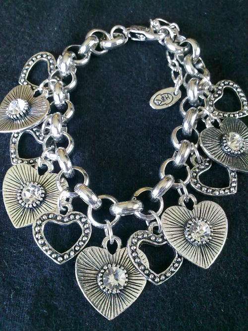 EXCLUSIVELY FROM 2011 HADASSAH COLLECTION TIBETAN SILVER  ROLO HEART CHARMS BRACELET