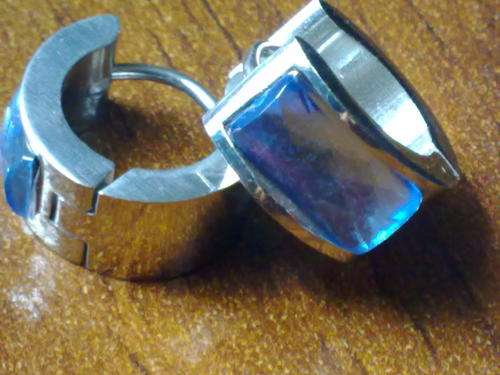 Stunning  STAINLESS STEEL BLUE HUGGIE EARRINGS
