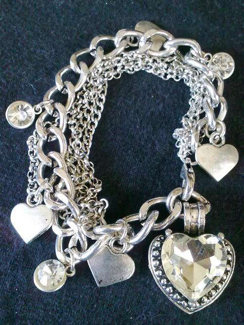 STUNNING TIBETAN SILVER FANCY CRYSTAL HEART BRACELET