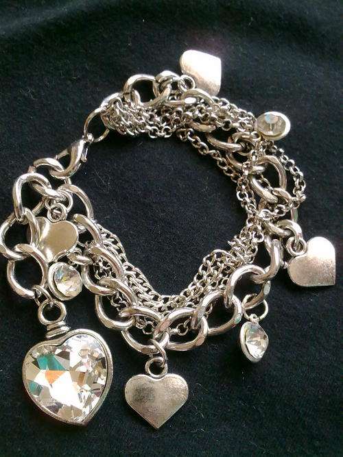 STUNNING TIBETAN SILVER FANCY CRYSTAL HEART BRACELET