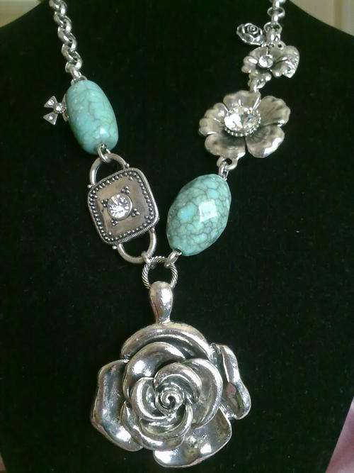 TERQUOISE TIBETAN SILVER ROSE FANCY NECKLACE