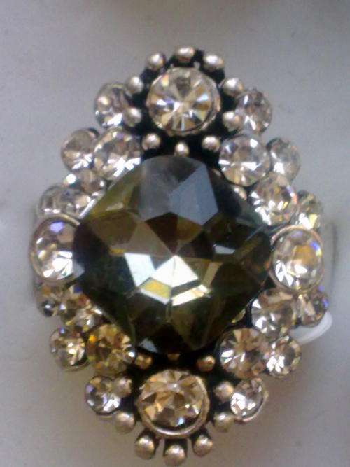 TIBETAN SILVER BLING BLING CHARCOAL/ DIAMANTE RING SIZE 17