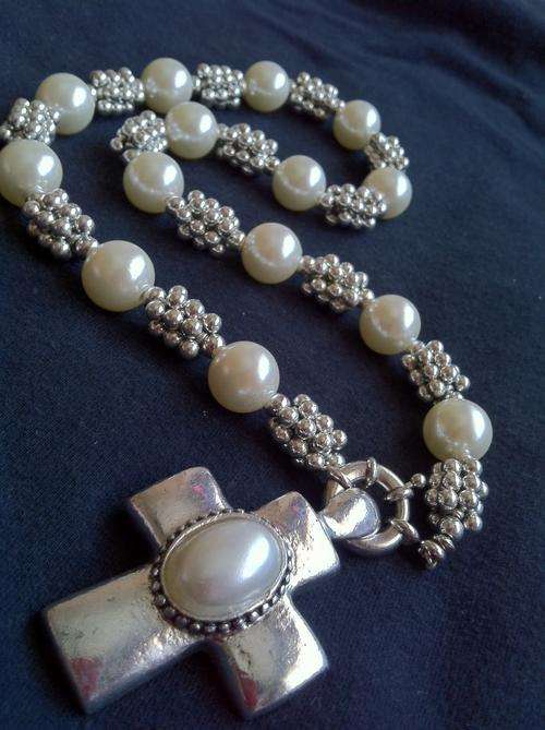 STUNNING TIBETAN SILVER  PEARLY CROSS PENDANT NECKLACE