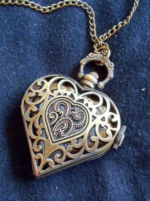BEAUTIFULL MATT COPPER TONE LARGE HEART NECKLACE Pocket Watch
