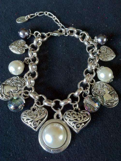 STUNNING TIBETAN SILVER "MYSTIC TOPAZ" CRYSTAL FILIGREE HEART PEARLY MULTI CHARMS BRACELET