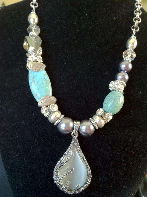 STUNNING!!!FLAMING MARCAZITE, TERQUISE, STUNNING CRYSTALS NECKLACE