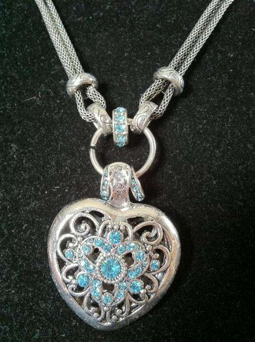 STUNNING TIBETAN SILVER  BLUE STONE HEART NECKLACE