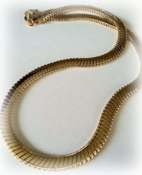 2 YEAR GUARANTEE!!GORGEOUS 7 MM WIDE FLAT GOLD NECKLACE 50 cm