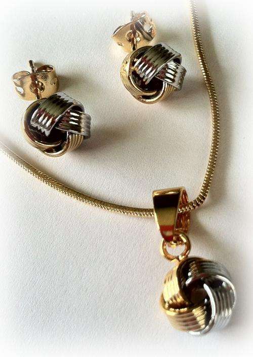 GOLD EP WEAVE BALL PENDANT & EARRINGS SET