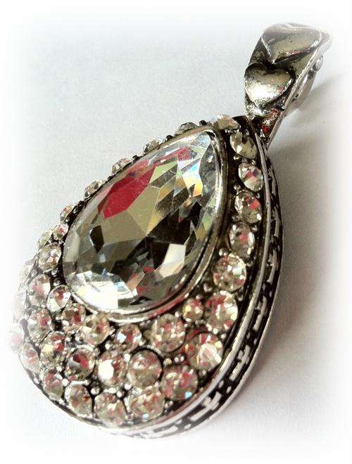 FANCY TIBETAN SILVER DIAMANTE PENDANT CLIP-ON