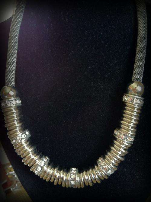 STUNNING!!! TIBETAN SILVER DIAMANTE & LARGE RINGS MESH TUBE NECKLACE
