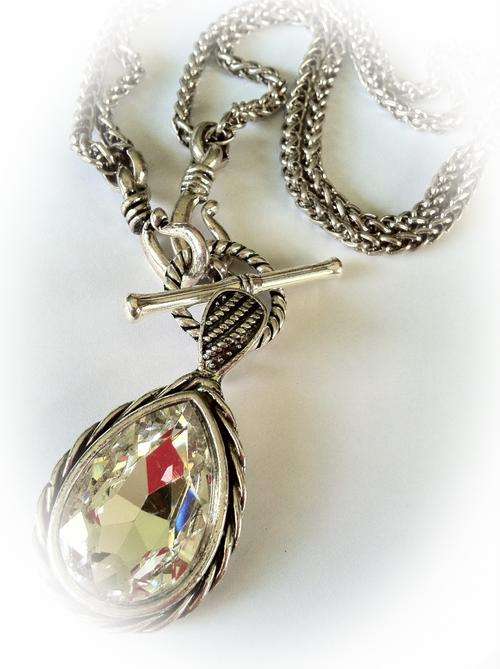 STUNNING TIBETAN SILVER  CLEAR STONETEARDROP PENDANT DOUBLE CHAIN NECKLACE