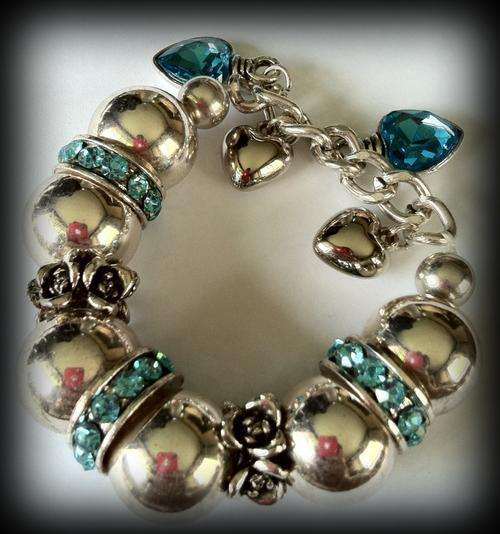 STUNNING TIBETAN SILVER BIG BALLS CRYSTAL TEAL BLUE HEARTS BRACELET