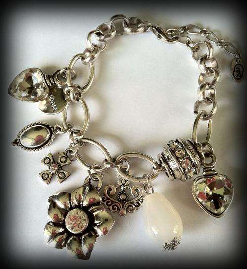GORGEOUS TIBETAN SILVER DIAMANTE MULTI CHARMS BRACELET