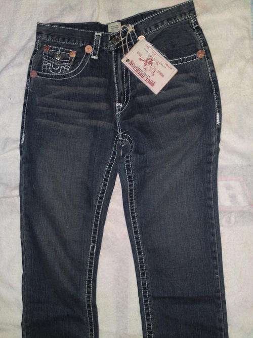 ** BRAND NEW TRUE RELIGION JEANS SIZE 34 **