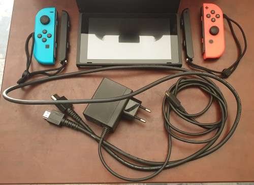 Nintendo Switch Console [Unpatched Version] - FREE Courier Delivery