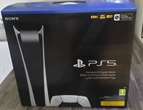 PlayStation 5 (PS5) - Glacier White (Digital Edition)