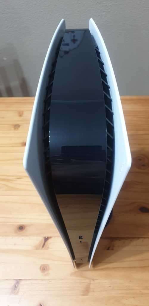 PlayStation 5 (PS5) - Glacier White (Digital Edition)