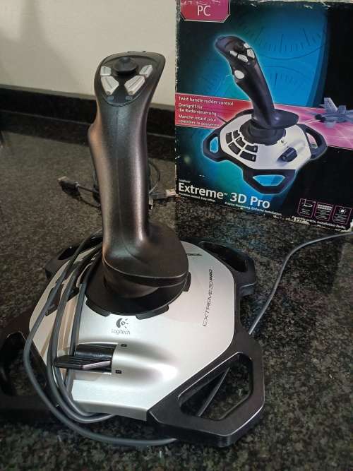 Logitech extreme 3D Pro Joystick