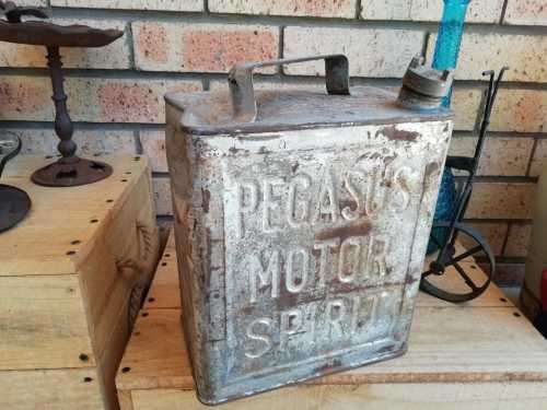 Collectable Pegasus motor spirit can