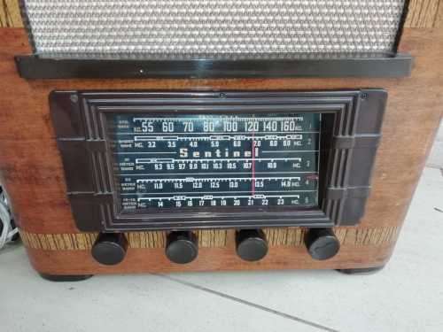 Sentinel model 295-T short wave radioWorking condition